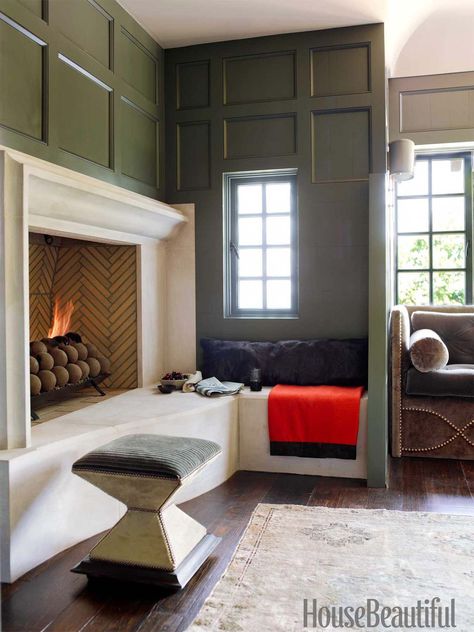 28 Extremely Cozy Fireplace Reading Nooks For Curling Up In Fireplace Seating, Inglenook Fireplace, Appalachian Mountains, Home Fireplace, Cozy Fireplace, Family Room Design, Mountain House, Fireplace Design, A Living Room