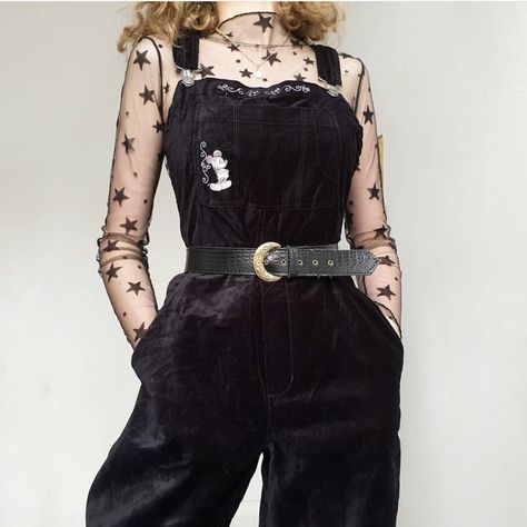 Witchy Pants, Witchcore Fashion, Alternative Outfits, Outfit Goals, Cool Clothes, Retro Outfits, Grunge Outfits, Aesthetic Fashion, Alternative Fashion