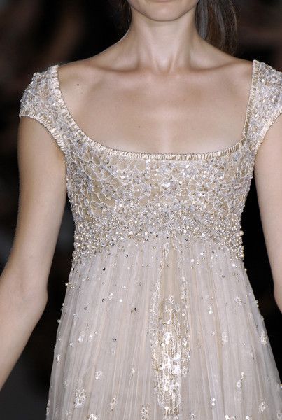 Elie Saab at Couture Fall 2006 - Details Runway Photos Elie Saab Couture, 파티 드레스, Ethereal Wedding, Dress With Sequins, Soft Winter, فستان سهرة, Gorgeous Gowns, Beautiful Clothes, Elie Saab