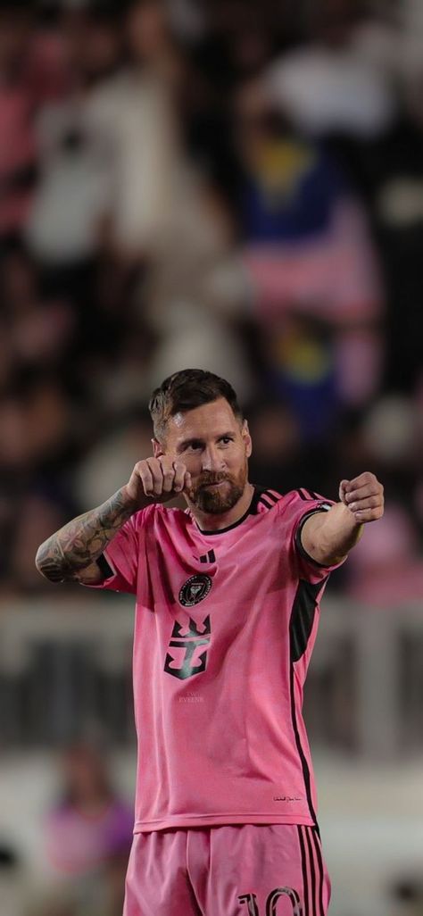 Lio Messi, Milan Football, Lionel Messi Barcelona, Lionel Messi Wallpapers, Barcelona Players, Messi Photos, Messi And Neymar, Lionel Andrés Messi, Soccer Tees