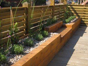 Planter Benches - Ideas on Foter Back Garden Design, Outdoor Gardens Design, Salou, City Garden, Garden Borders, Small Garden Design, Garden Seating, Garden Boxes, Back Garden