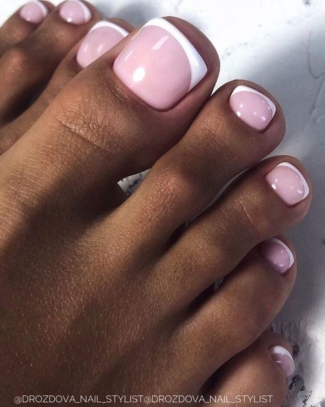 Toe Nail Designs: Pink and White. A pale pink shade with creamy white tips. Click through for 30 toe nail design ideas. #toenaildesigns #pedicureideas #nailpolishideas IG: @pedicure_nail_dreams Pedicure Rosa, Pink Pedicure, Pretty Pedicures, French Pedicure, Pedicure Ideas, Gel Toe Nails, Pretty Toe Nails, Cute Toe Nails, Summer Toe Nails