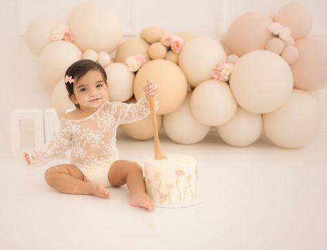 Sofia turns one 🌸💗 . . . Now booking into August 2024 #cakesmash #cakesmashphotography #cakesmashsession #cakesmashphotographer #cakesmashshoot #firstbirthday #cakesmashinspiration #torontocakesmashphotographer #portraitphotography #babygirlbirthday #foryou #inspo Butterfly Balloon, Cake Smash Inspiration, Seamless Paper Backdrop, Butterfly Balloons, Garden Backdrops, Cake Smash Photography, Green Backdrops, Paper Backdrop, Now Booking