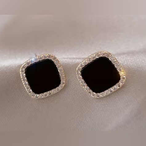 Beautiful Black Stud Earrings New In Package Diamond Bangles, Embellished Fashion, Square Stud Earrings, Black Stud Earrings, Black Stud, Stud Style, Stud Jewelry, Square Earrings Studs, Stylish Sarees