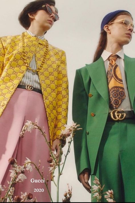 Gucci 70s Inspired, Gucci Fashion Photography, Gucci Photoshoot Ideas, Art Inspired Outfits, Gucci Style Outfit, Vintage Gucci Aesthetic, Gucci Aesthetic Outfit, Gucci Styling, Gucci Inspired Outfit