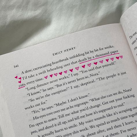 Paper Taylor Swift, Annotated Books Aesthetic, Books Aesthetic Quotes, Pretty Annotations, Annotating Ideas, Homescreen Quotes, Aesthetic Phrases, Annotated Book, Book Pic