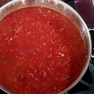 Rao's Marinara Sauce Recipe, Raos Marinara Recipe, Marinara Recipe, Marinara Sauce Recipe, Spaghetti Sauce Recipe, Martha Stewart Recipes, Red Sauce, Marinara Sauce, Pizza Pasta