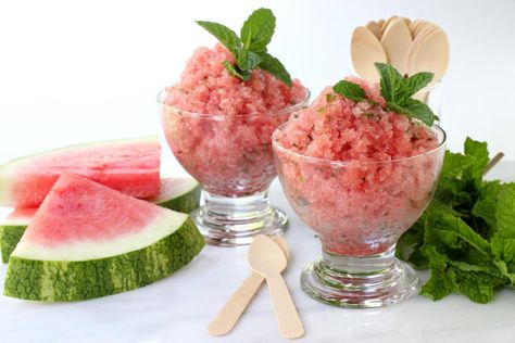 Watermelon Vodka Granita Recipe Watermelon Sorbet Recipes, Granita Recipes, Watermelon Sorbet, Frozen Dessert Recipe, Boozy Desserts, Sorbet Recipes, Light Desserts, Watermelon Recipes, Köstliche Desserts