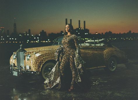 BEYONCÉ LEGION on Twitter: "Beyoncé in Mood 4 Eva. 👑 https://t.co/X59Iqybq5N #1YearofBlackIsKing… " Black Is King, Beyonce Outfits, King Outfit, King Photo, Beyonce Style, Beyoncé Giselle Knowles-carter, Beyoncé Giselle Knowles, Beyonce Queen, Queen Bey