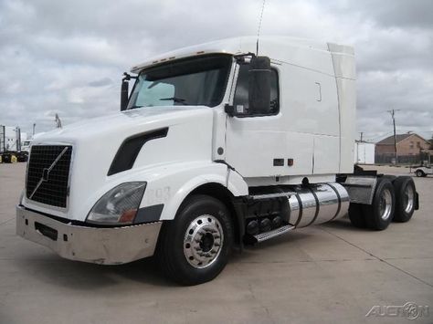 2005 Volvo VNL630 truck Truck Volvo, Volvo 240 Sedan, Volvo 240 Turbo, Volvo 740 Turbo, Volvo Semi Trucks, Volvo Trucks, Big Rig Trucks, New Trucks, Trucks For Sale