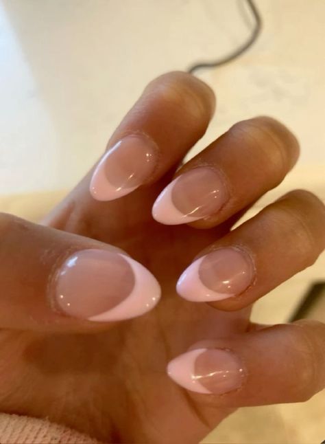 Basic Nails For Fall, Natural Looking Acrylic Nails French Tip, Oval Nails For School, Nail Ideas For 13-14, Nail Ideas For Small Hands, Cute Nails With No Design, Cute Nail Sets Simple, Easy Almond Nail Ideas, Cute Confirmation Nails