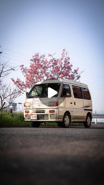 Keizoku Japan | Bringing Dependable Minitrucks Stateside on Instagram: "We found another Suzuki Every JoyPop! 

The Turbo definitely helps this car get up to speed, and the sound definitely gives me Joy. 

Love everything about this 25 year old micro box. 

I said we had plans for the last vans… but we might be moving those plans to this one… stay tuned….

#suzukievery #suzukieveryjoypop #japan #japanesemicrovan #keivan #japaneseboxcars #keicars" Suzuki Every, Kei Car, Box Car, Get Up, Give It To Me, Japan, Bring It On, Instagram