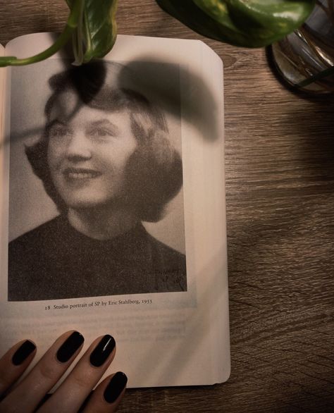 from The Unabridged Journals of Sylvia Plath The Unabridged Journals Of Sylvia Plath, Sylvia Plath Photos, Sylvia Plath Aesthetic, Sylvia Plath Books, Journals Of Sylvia Plath, Silvia Plath, A Little Life Book, A Little Life, The Bell Jar