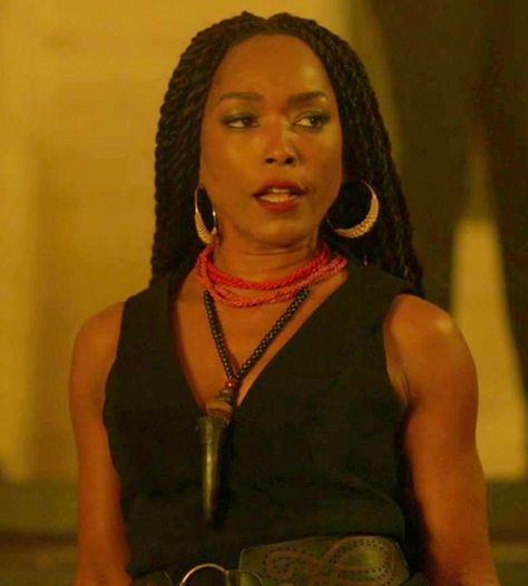 Ahs Marie Laveau, American Horror Story Apocalypse, Ahs Apocalypse, Marie Laveau, Queen Of The Damned, Angela Bassett, My Fantasy World, Horror Story, American Horror