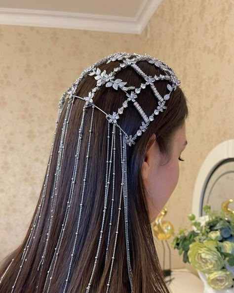 Diamond Headpiece, Silver Silverware, Diamond Hair, Rhinestone Hair Comb, Bridal Hair Piece, Headpiece Jewelry, Headband Jewelry, Vestidos Vintage, Crown Hairstyles