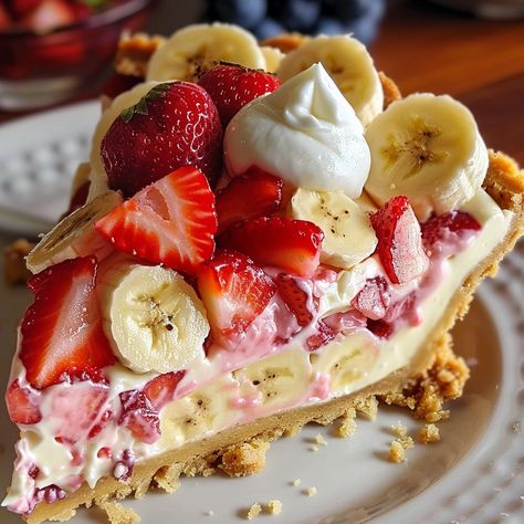 Strawberry Banana Cheesecake Bliss Strawberry Banana Cakes, Cheesecake Base, Strawberries And Bananas, Banana Cream Cheesecake, Strawberry Cheesecake Recipe, Banana Cheesecake, Strawberry Dessert Recipes, Random Aesthetics, Classic Cheesecake