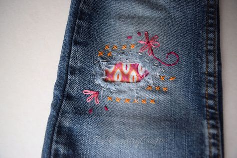 Hole In Knee Jeans Repair, Patching Holes In Jeans Knees, How To Patch A Hole In Jeans By Hand, Mend Ripped Jeans Knee, Creative Ways To Patch Holes In Jeans, Covering Holes In Jeans, Mend Jeans Holes, Jeans Knee Patch, Jeans Knee Repair