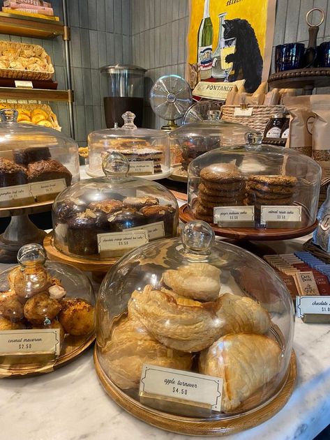 delicious pastries & hot coffee 🥐🥖☕ #food #aesthetic #coffee #bakery Patisserie Shop, Bakery Business Plan, Coffee Bakery, Pastry Stand, Pastry Display, Bakery Shop Design, Cute Bakery, Bakery Design Interior, Food Truck Business