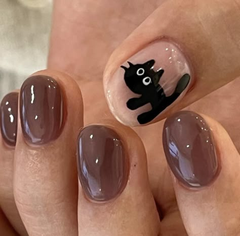 Black Cat Nail, Black Cat Nails, Tiktok Whisper, Minimal Nails Art, May Nails, Asian Nails, Romantic Nails, Cute Simple Nails, Aesthetic Shorts