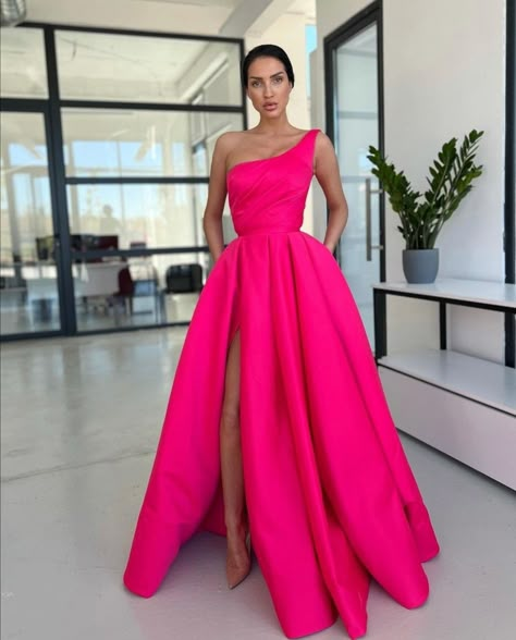 Pink Long Prom Dress, Prom Dresses Long Pink, Prom Dresses With Pockets, Satin Evening Dresses, Pink Prom Dress, Looks Party, Beautiful Evening, Red Sequin, Long Prom Dress