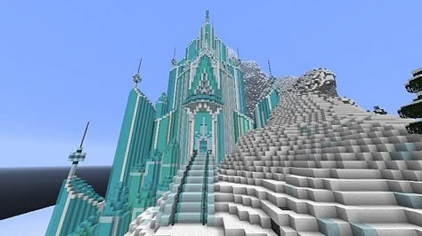 Minecraft Ice Castle, Building In Minecraft, Castle Map, Disney Minecraft, Elsa Castle, Minecraft Maps, Frozen Castle, Minecraft Mansion, Map Minecraft