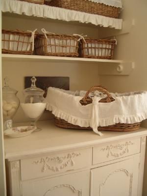 ' Laundry Room French Country, French Country Laundry Room Ideas, Pretty Laundry Room, Laundry Room Baskets, Vintage Laundry Room, French Country Bathroom, Cabinet Detailing, Laundry Room Inspiration, Shabby Chic Dresser