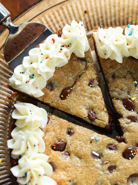 The Best Chocolate Chip Cookie Cake | Cookies and Cups Chocolate Chip Cookie Cake Recipe, Simple Chocolate Chip Cookie Recipe, Giant Chocolate Chip Cookie, Ultimate Chocolate Chip Cookie, Chandelier Cake, Chocolate Chip Cookie Cake, Giant Cookie, Cookie Cake Recipe, Cookie Cakes