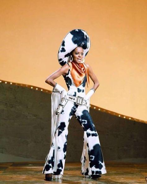 Diana Ross feat. Cow Print Cowboy Hat & Matching Ensemble (GIT on Broadway, 1969) Florida Birthday, Cowboy Carter, Essence Festival, Black Cowgirl, Alice Angel, Cowgirl Costume, Cowgirl Aesthetic, Birthday Trip, Cowboy Outfits