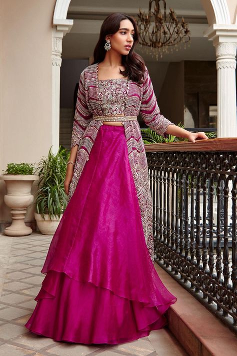 Lehenga Jacket Designs, Jacket For Lehenga, Lehenga With Jacket, Marriage Preparation, Layered Lehenga, Dupatta Draping, Open Skirt, Jacket Lehenga, Organza Jacket