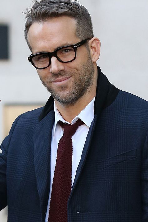 Ryan Reynolds' best looks | British GQ Cool Glasses For Men, Stylish Glasses For Men, Mens Eye Glasses, Anti Glare Glasses, Best Eyeglasses, Double Denim Looks, Glasses Blue Light, Tom Ford Glasses, Mens Glasses Fashion