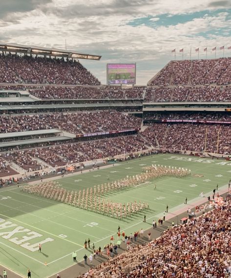 A&m College, Texas A&m Aesthetic, A&m College Station, Texas A And M, A&m Football, Aggie Football, Kyle Field, Gig Em Aggies, Dream Collage