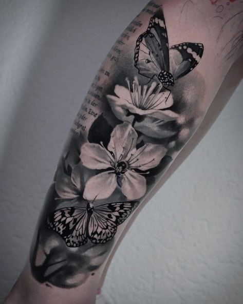 Female Sleeve Tattoos, Sleeve Tattoos Ideas, Realistic Flower Tattoo, Arm Sleeve Tattoos For Women, Catrina Tattoo, Tattoos To Cover Scars, The Best Tattoos, Feminine Tattoo Sleeves, Petit Tattoo