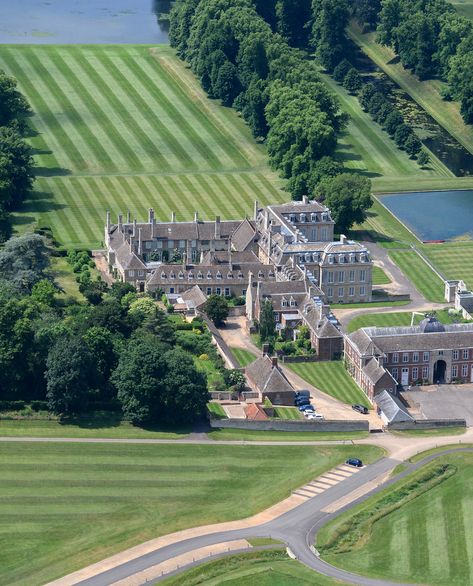 Boughton House, Winfield House, British Homes, Living Hall, Uk History, Aerial Images, Manor Houses, Castle House, Mansions Homes