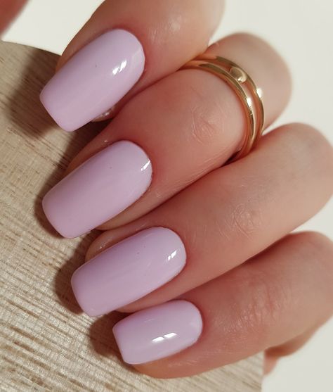 Lilac nails 💜 Pastel nails 💜 Pale Lavender Nails, Lilac Pink Nails, Pastel Lilac Nails, Pastel Color Nails, Grad Nails, Nails Pastel, Lilac Nails, Solid Color Nails, Pastel Nails