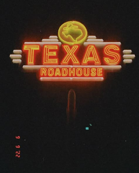 Old Texas Aesthetic, Texas Roadhouse Aesthetic, Texas Astethic, Texas Aesthetic Wallpaper, Texas Wallpaper Iphone, Texan Aesthetic, Texas Aesthetic Vintage, Dark Country Aesthetic, Texas Wallpaper