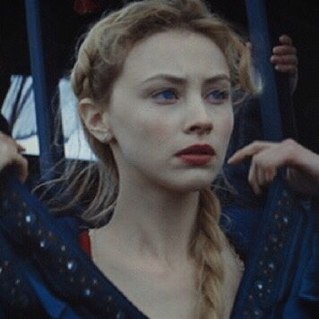 Narcissa Malfoy Marauders Era, Narcissa Malfoy Face Claim, Narcissa Fan Cast, Narcissa Malfoy Fan Cast, Sarah Gadon Narcissa, Narcissa Black Fancast, Young Narcissa Malfoy, Hp Fancast, Cassiopeia Black