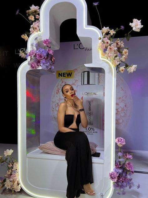 Perfume Launch Event, Instagram Photo Booth, Photo Booth Design, Beauty Room Salon, Musk Perfume, Event Backdrop, Event Activities, Exhibition Booth, Booth Display