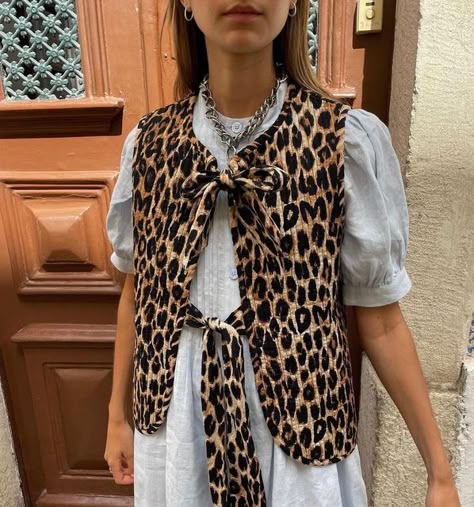 Women Waistcoat, Waistcoat Woman, Skandinavian Fashion, Bow Women, Middle Age Fashion, Jacket Cardigan, Trendy Streetwear, Front Tie Shirt, Y2k Clothes