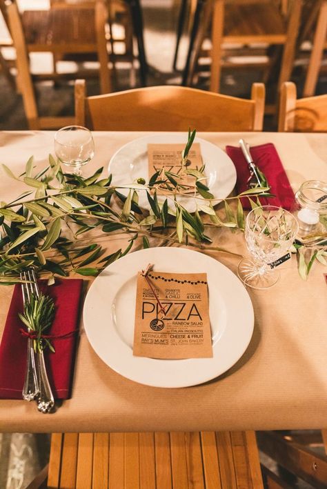 Pizza Van, Pizza Wedding, Pizza Catering, Menu Pizza, Vintage Table Setting, Rustic Table Setting, Vintage Woodland, Rainbow Salad, Pizza Menu