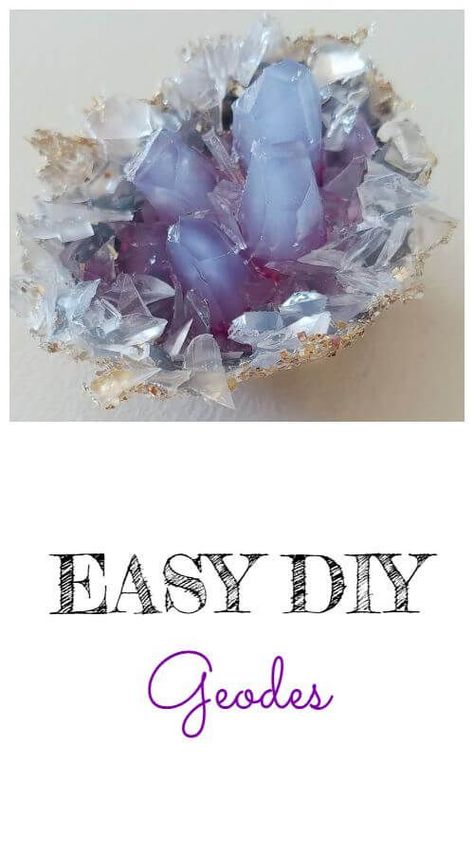 DIY Geodes - Magical March Pinterest Challenge How To Grow Geodes, Diy Faux Crystals, Geode Diy Projects, How To Grow Crystals Diy, Borax Seashells, Diy Crystals Without Borax How To Make, Geode Pumpkin Diy, How To Make Gems, Crystal Geode Decor