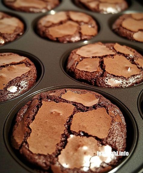 Brownie Muffin Tin, Muffin Pan Brownies, Brownie Mix Muffins, Brownies In A Muffin Tin, Brownies In Muffin Tin, Brownies In Cupcake Pan, Muffin Tin Brownies, Fudge Muffins, Carrot Cake Bars Recipe