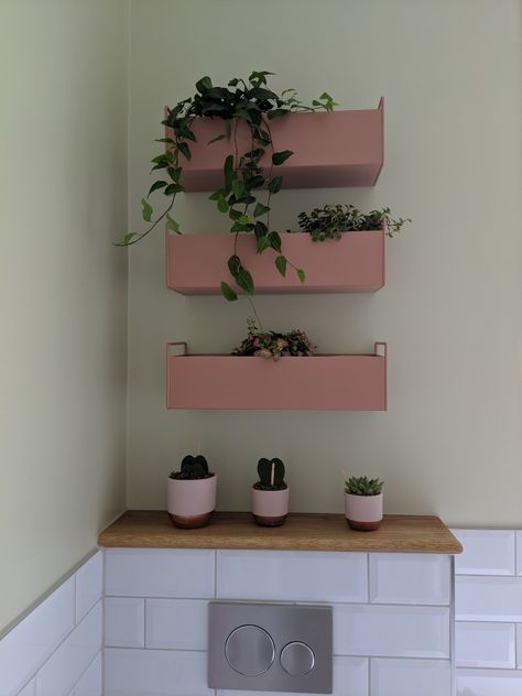 Bathroom Pink And Green, Sage Green Pink Bathroom, Pink Theme Bathroom, Pink And Sage Green Bathroom, Green And Pink Bathroom Decor, Pink And Green Boho Bathroom, Pink And Green Bathroom Aesthetic, Pink Green Black Bathroom, Pink Bathroom Shelves