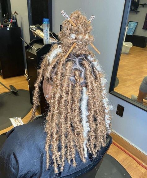 Blonde Butterfly Locs, Butterfly Locs, Big Box Braids Hairstyles, Feed In Braids Hairstyles, Faux Locs Hairstyles, Cute Braided Hairstyles, Braids Hairstyles Pictures, Cute Box Braids Hairstyles, Hair Braid Videos