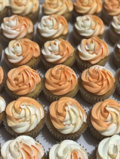 Fall orange and white cupcakes Burnt Orange Cupcakes, Orange Cupcakes Decoration, Swirl Cupcakes, Orange Cupcakes, Orange Frosting, White Cupcakes, Fall Orange, 80th Birthday Party, New Cake