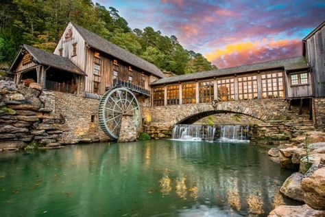 Mill & Canyon Grill Restaurant at Dogwood Canyon is located at 2038 West State Hwy 86, Lampe, MO 65681. Dogwood Canyon, Waterfall Trail, Table Rock Lake, Springfield Missouri, Branson Missouri, Ozark Mountains, Water Wheel, Outdoor Lover, Social Distancing