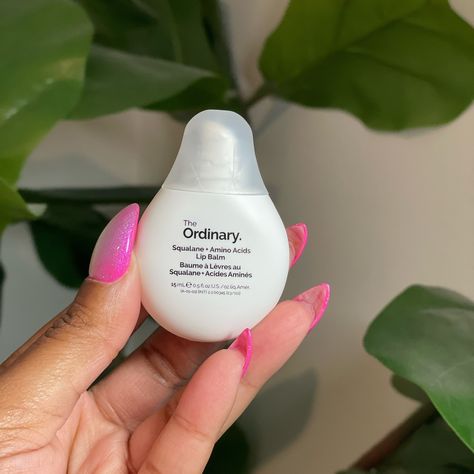 The ordinary came out with a lip balm ✨ Ingredients: Squalane + Amino Acids What it is: A multi-use hydration balm designed to soften, nourish, and boost moisture within the lips, elbows, and cuticles.  Who it’s for: All skin types.  What it does: Formulated with well-loved hydrator squalane, this balm leverages its emollience to provide immediate, long-lasting hydration and skin barrier support. It features a unique blend of amino acids that helps retain and seal in moisture while offerin... Lip Balm Ingredients, Makeup List, Amino Acids, Skin Types, The Ordinary, Lip Balm, The Balm, Moisturizer, Lips