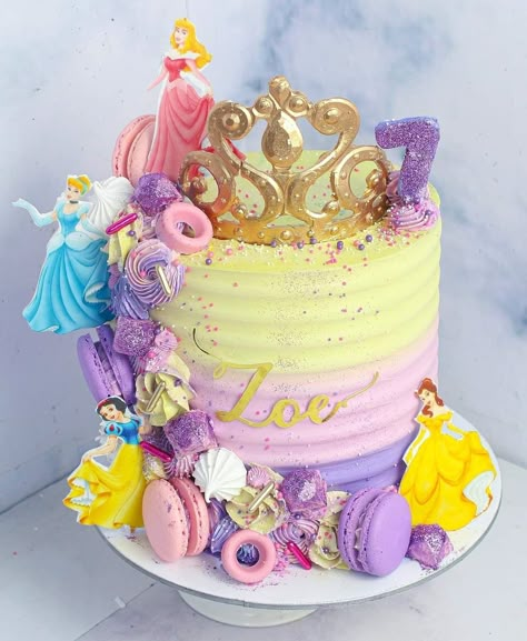 Princess Party Cake Ideas, Princess Birthday Party Cake, Disney Princess Birthday Cake, Girls Birthday Cake Ideas, Princess Cake Ideas, Disney Princess Cakes, Birthday Disney Princess, Princess Birthday Cakes, Princess Party Cake