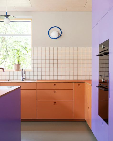 Blue And Orange Kitchen, Deco Orange, Happy Childhood, Orange Hues, Blue Kitchen, Peacock Green, Hula Hoop, Swedish Design, Office Interior