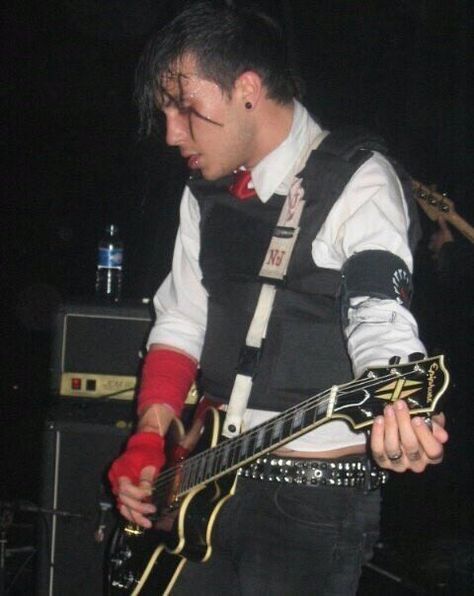 Frank Lero, Double Photo, I Love Mcr, Red Gloves, Amazingphil, All Time Low, Frank Iero, Gerard Way, Grown Man