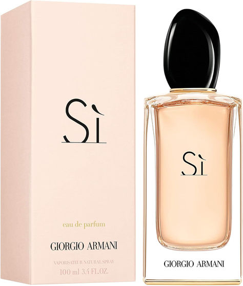 Sì by Giorgio Armani Eau de Parfum For Women Perfume Armani, Armani Parfum, Armani Perfume, Armani Si, Armani Women, Perfume Samples, Ringe Gold, Rose Scented Products, Fresh Fragrances